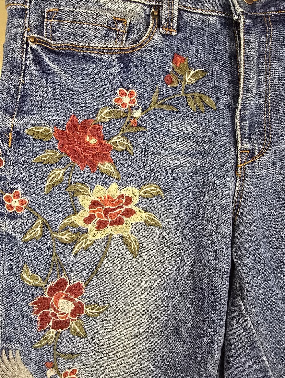 Nanette Lepore HW Astor Skinny Jeans Embroidered Floral Bird Crane Size 2 - Picture 3 of 11